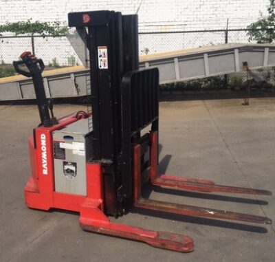 Raymond Model Rsc40 2002 Raymond DSX40 Electric Walkie Stacker Forklift Used - Cleveland ...