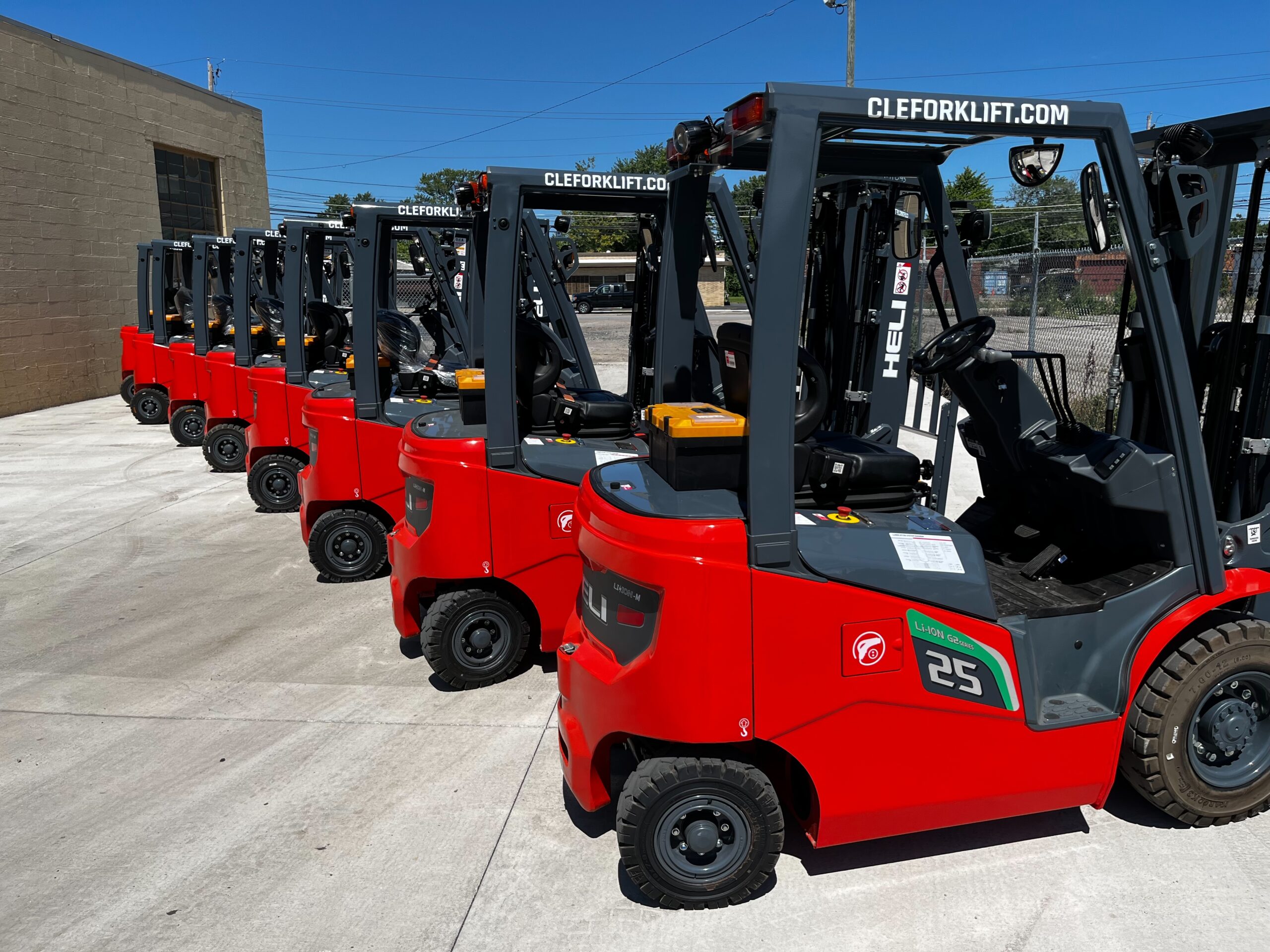 Heli CPD25-GB2Li-M Lithium Forklifts from Cleveland Forklift